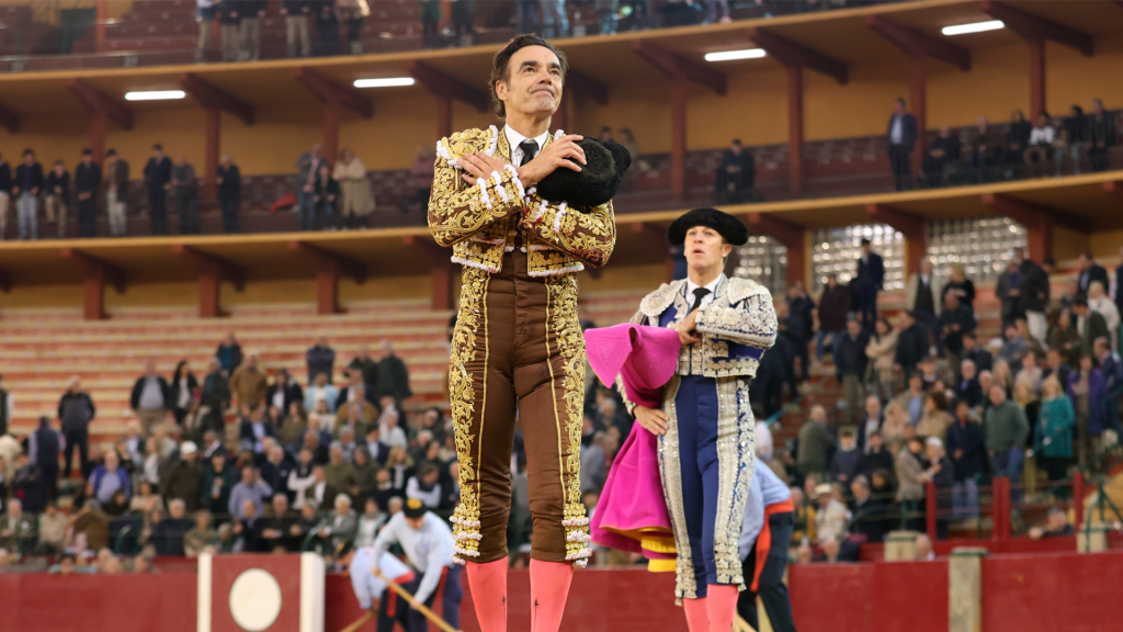 Una Oreja de El Cid maquilla una tarde gris en Zaragoza