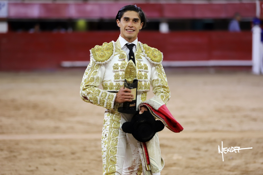 Sebastián Ibelles obtiene la “Oreja de Oro” tras la sexta corrida sanmarqueña de Aguascalientes